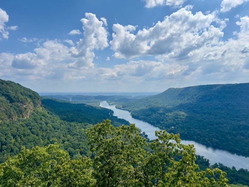 🚗 How to Choose the Right Rental Car for Your Trip in Murfreesboro, TN (Rent & Roll, Murfreesboro, TN)