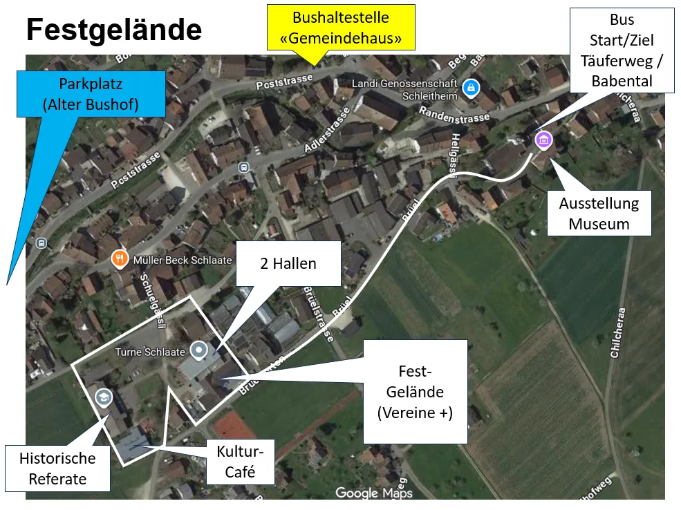 Ein quadratisches Bild eines alten Pergamentmanuskripts mit handgeschriebener deutscher Schrift, das auf einem Holztisch neben einer Feder und einem Tintenfass liegt. Sanftes natürliches Licht hebt die Textur des Papiers hervor und vermittelt ein Gefühl historischer Authentizität und Ehrfurcht vor dem Dokument.