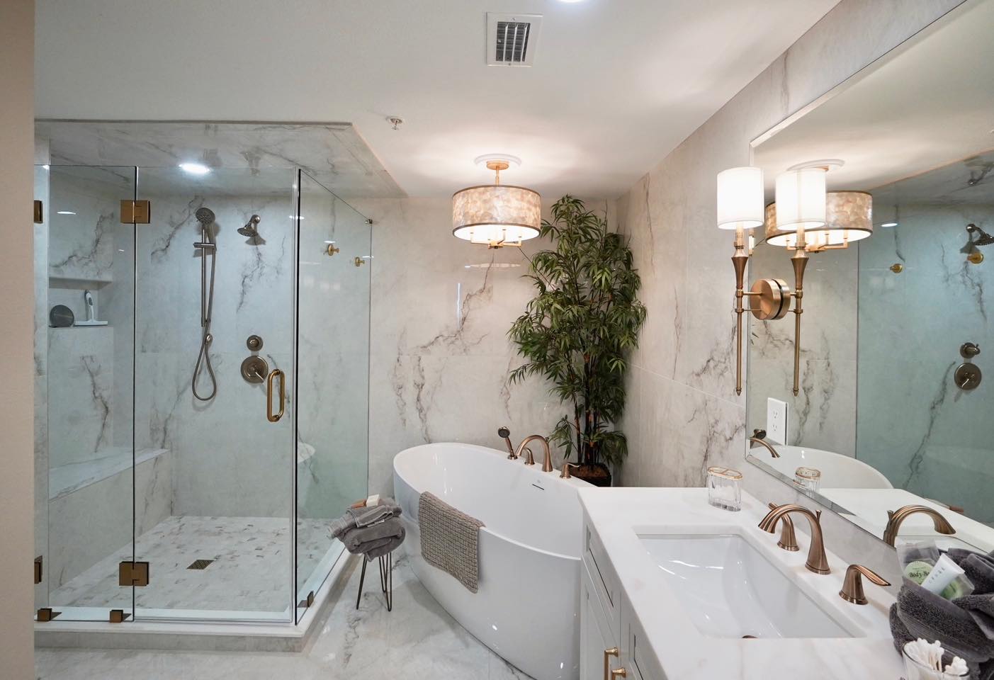 luxury-master-suite-dual-vanity-panama-city-beach-1.jpg