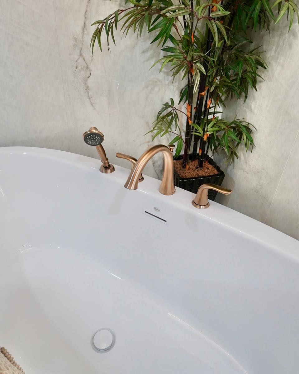 luxury-master-suite-dual-vanity-panama-city-beach-3