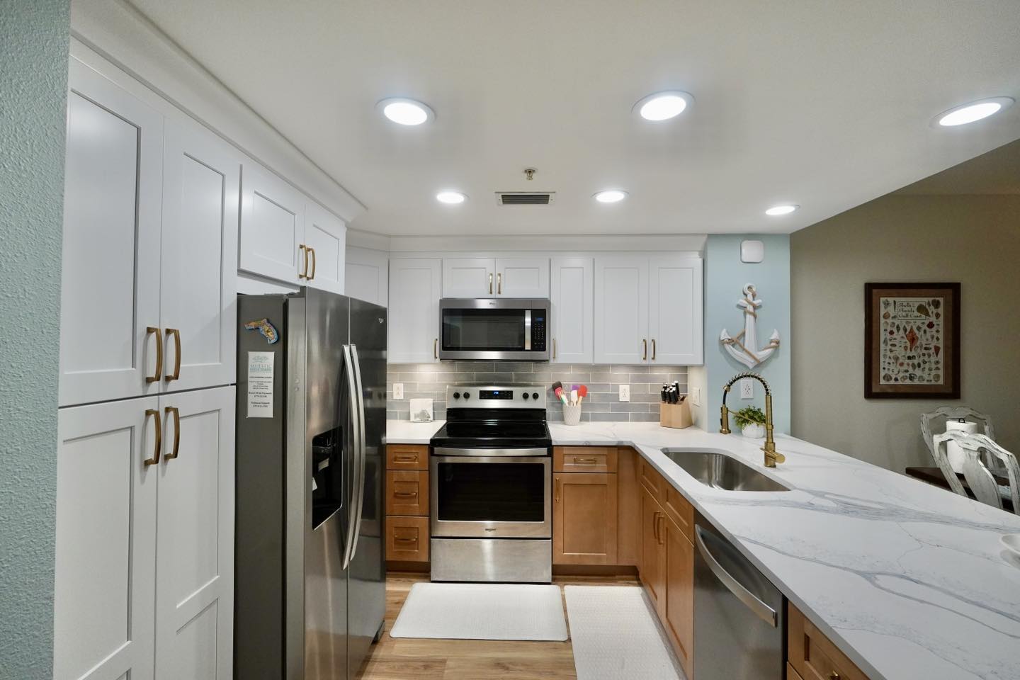 two-tone-coastal-kitchen-design-panama-city-beach-remodel