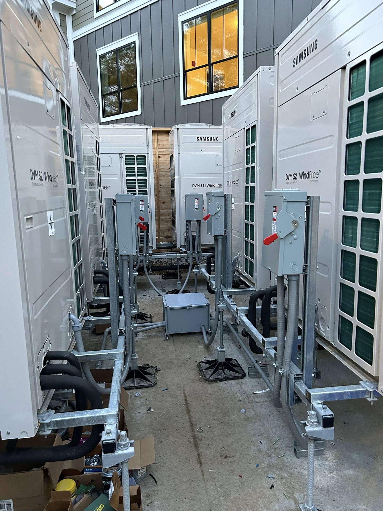 Emergency Electrician in Raymond