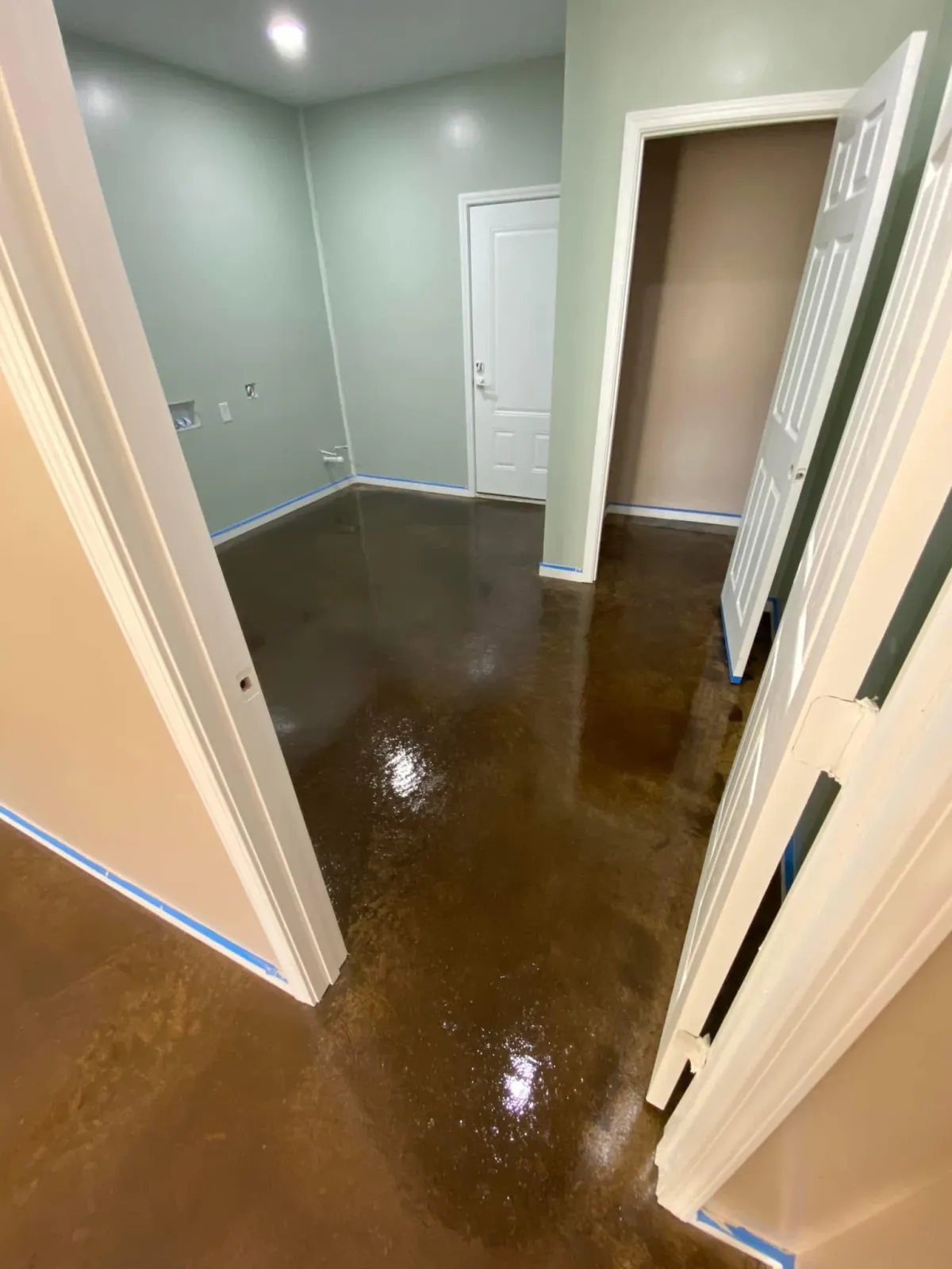 Polyaspartic floor coatings