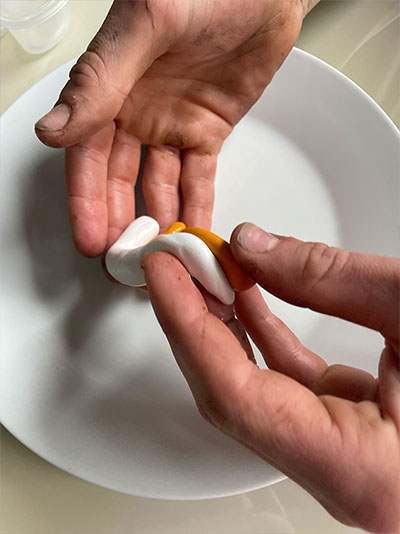 step 5: mix both putties until uniform colour