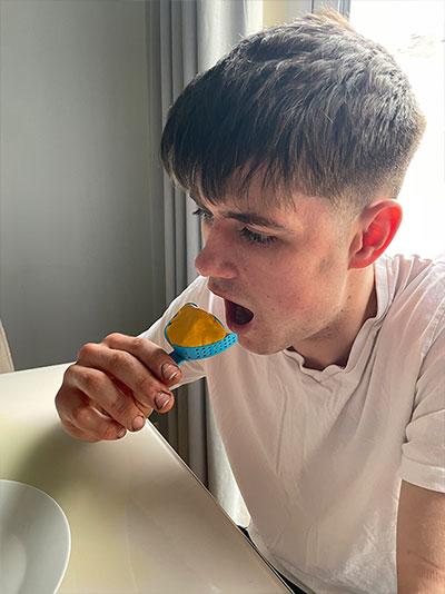 step : insert tray and bite down for impression