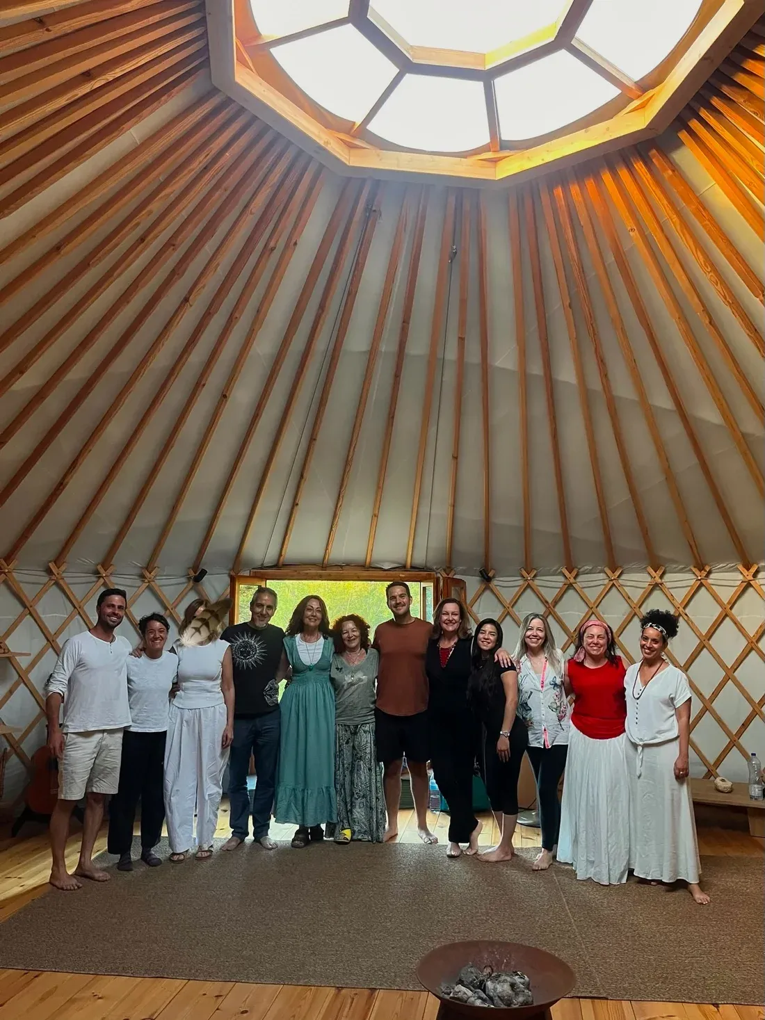 Encuentro de participantes en la yurta