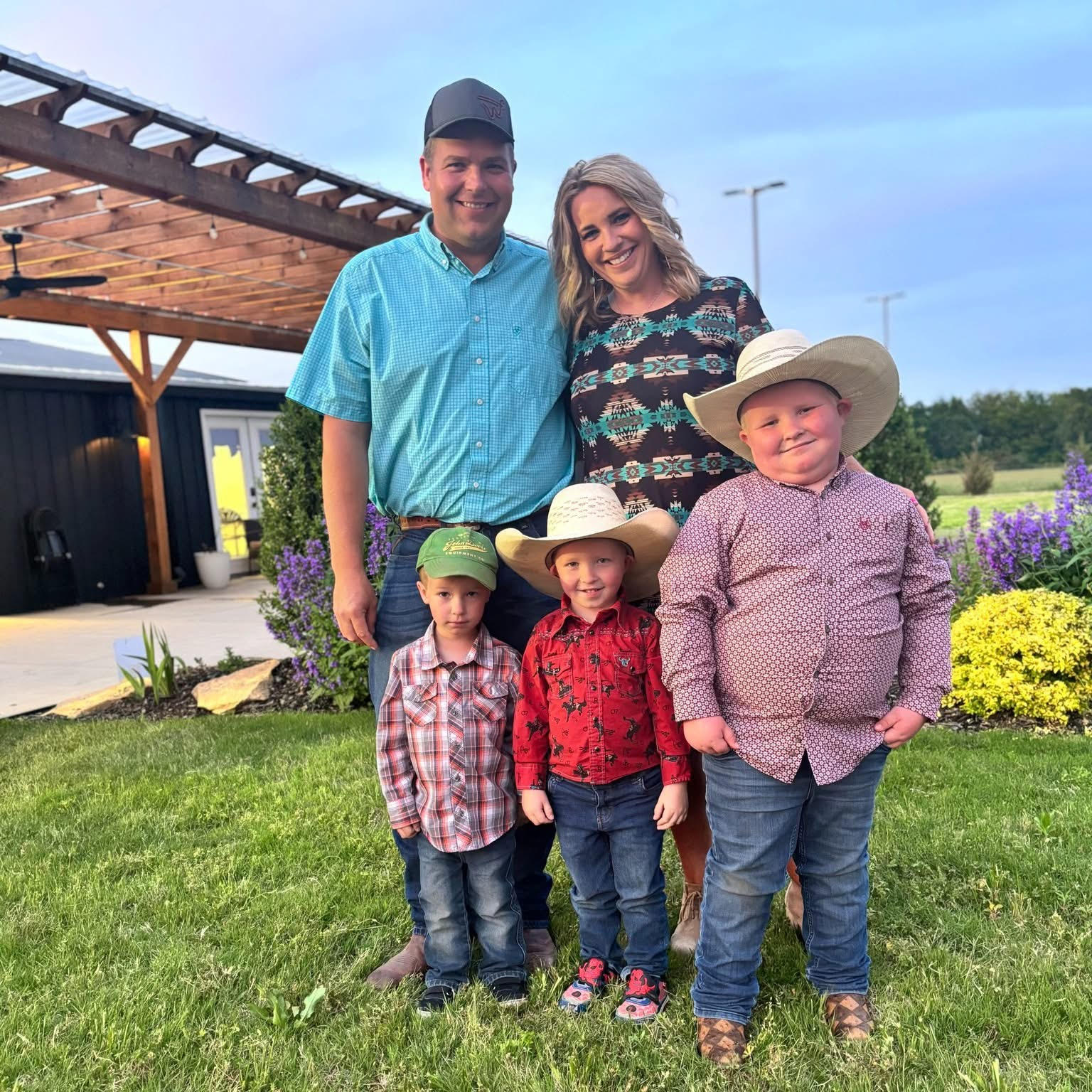 landscape photo of 2-storey house