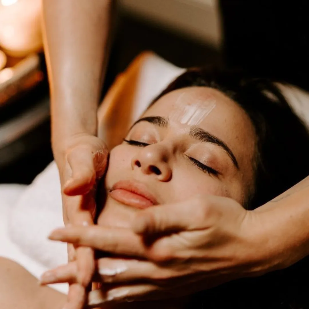 how much does a spa day cost>