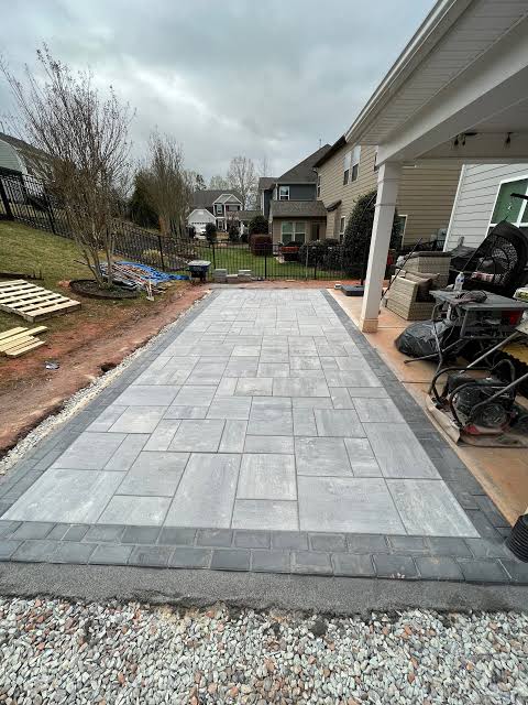 Greenville Concrete Pros levels Walkway