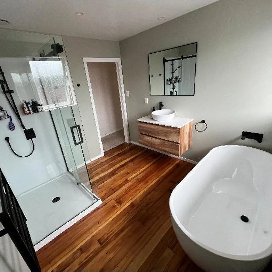 Modern kitchen renovation by Too Easy Construction