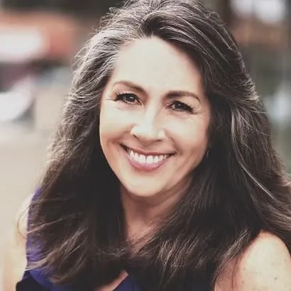 Mobile notary meeting with a client in Gig Harbor