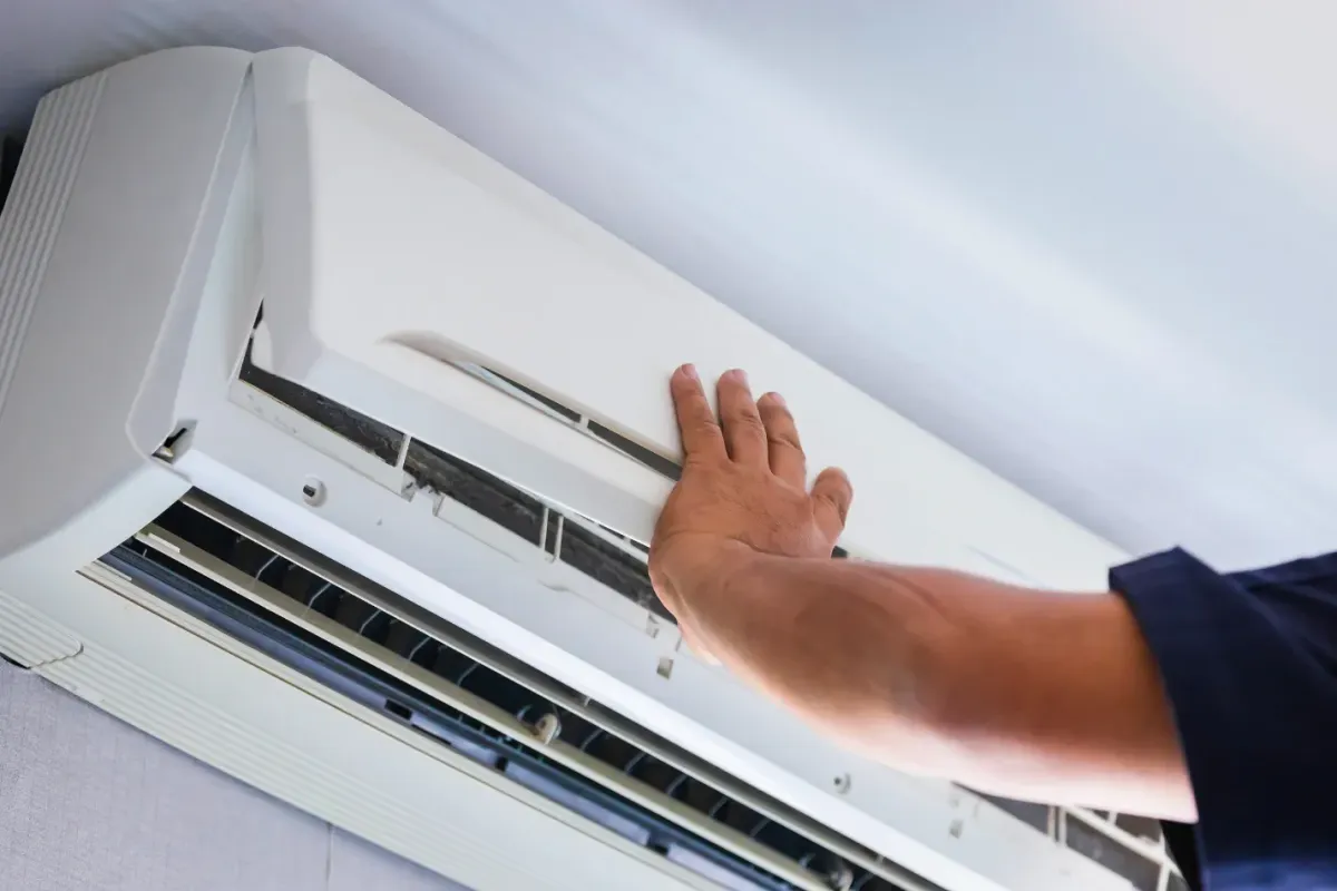  Phoenix Heat Survival Guide: When to Call for Air Conditioning Repair in Phoenix, AZ