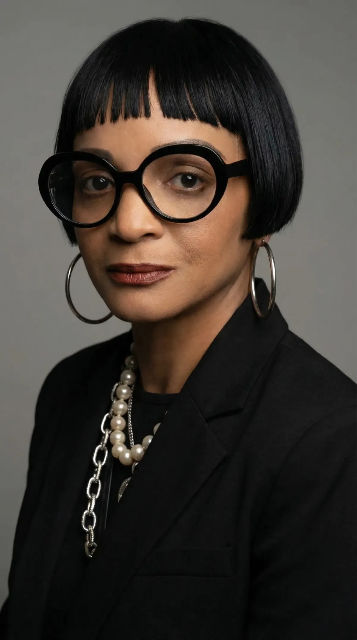 stacy gregory wearing yellow shirt