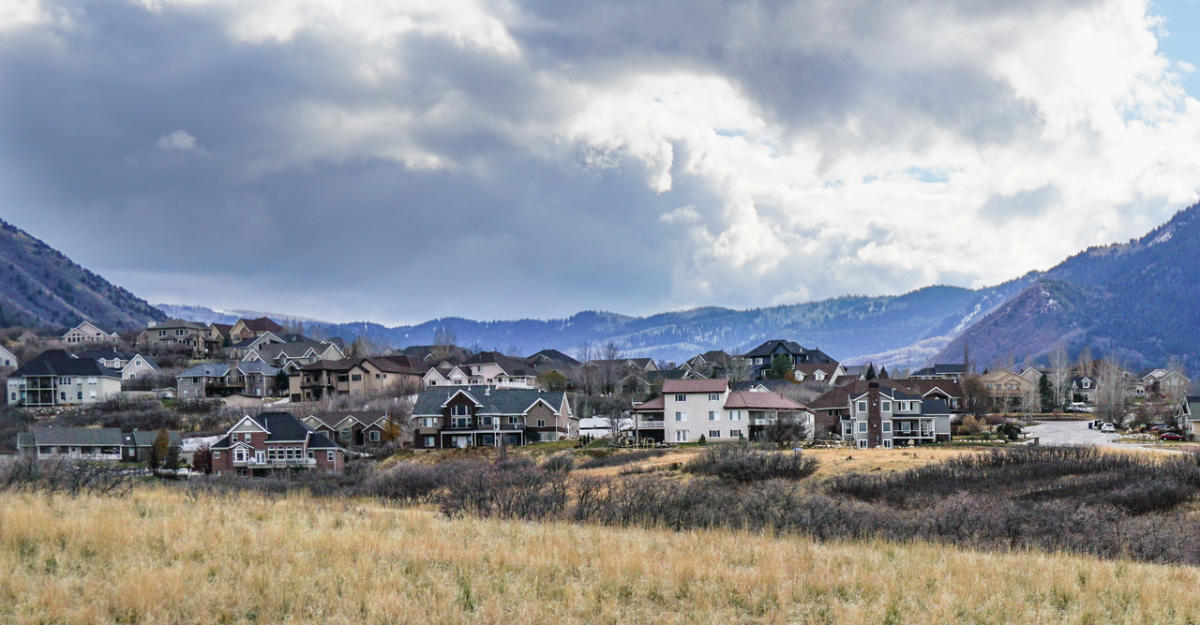 {{ custom_values.service_1 }} in {{custom_values.biz_area_1})