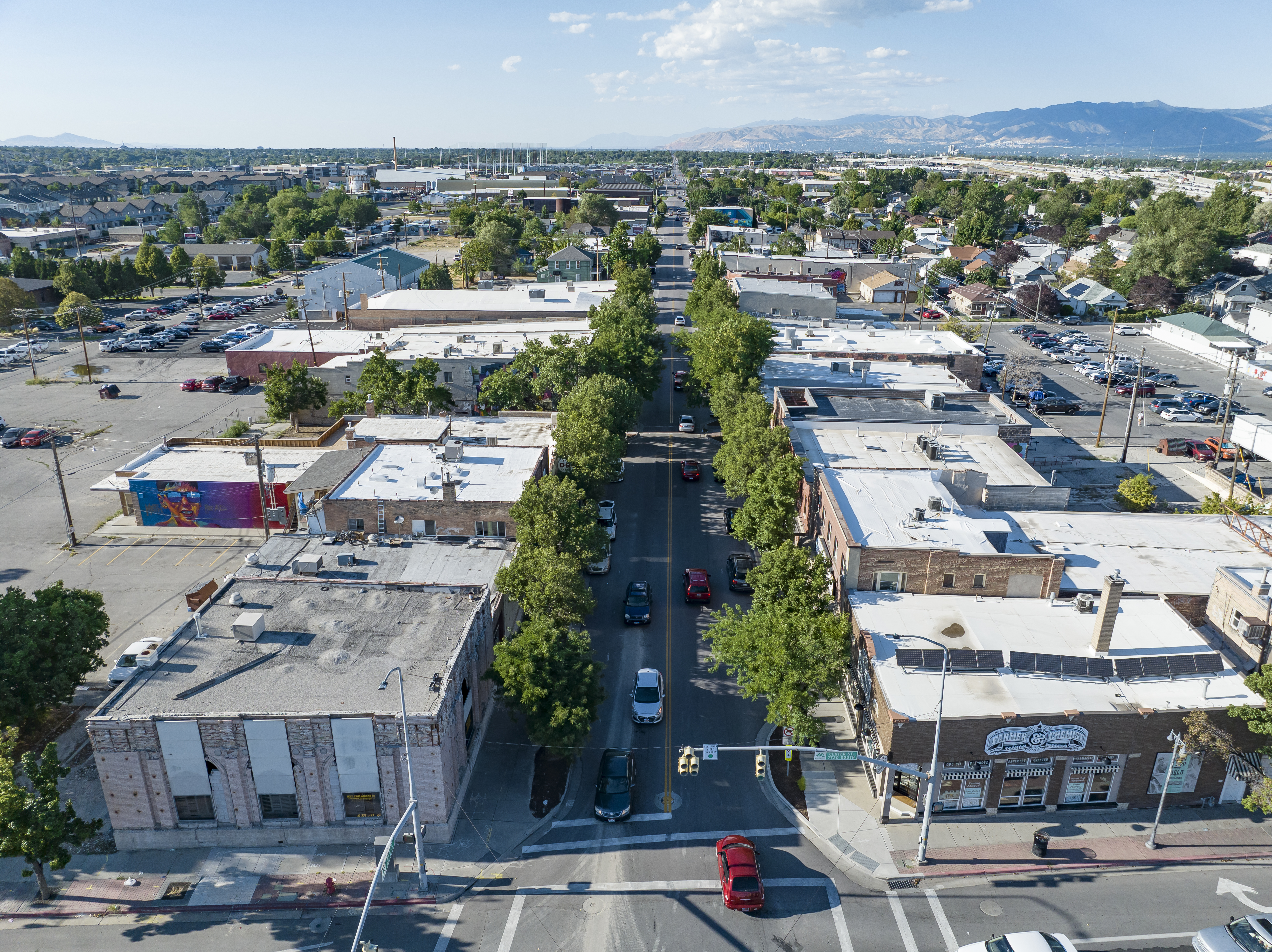 {{ custom_values.service_1 }} in {{custom_values.biz_area_1})