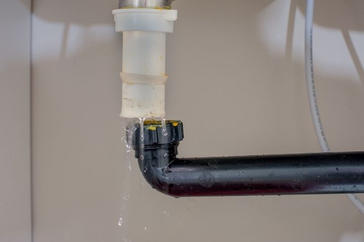 What to Do If a Pipe Bursts: A Step-by-Step Emergency Guide
