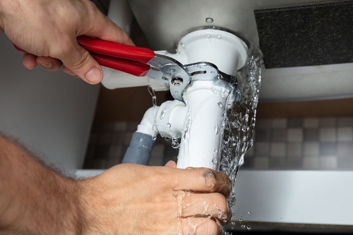 Plumbing Emergencies: When to Call Immediately vs Wait