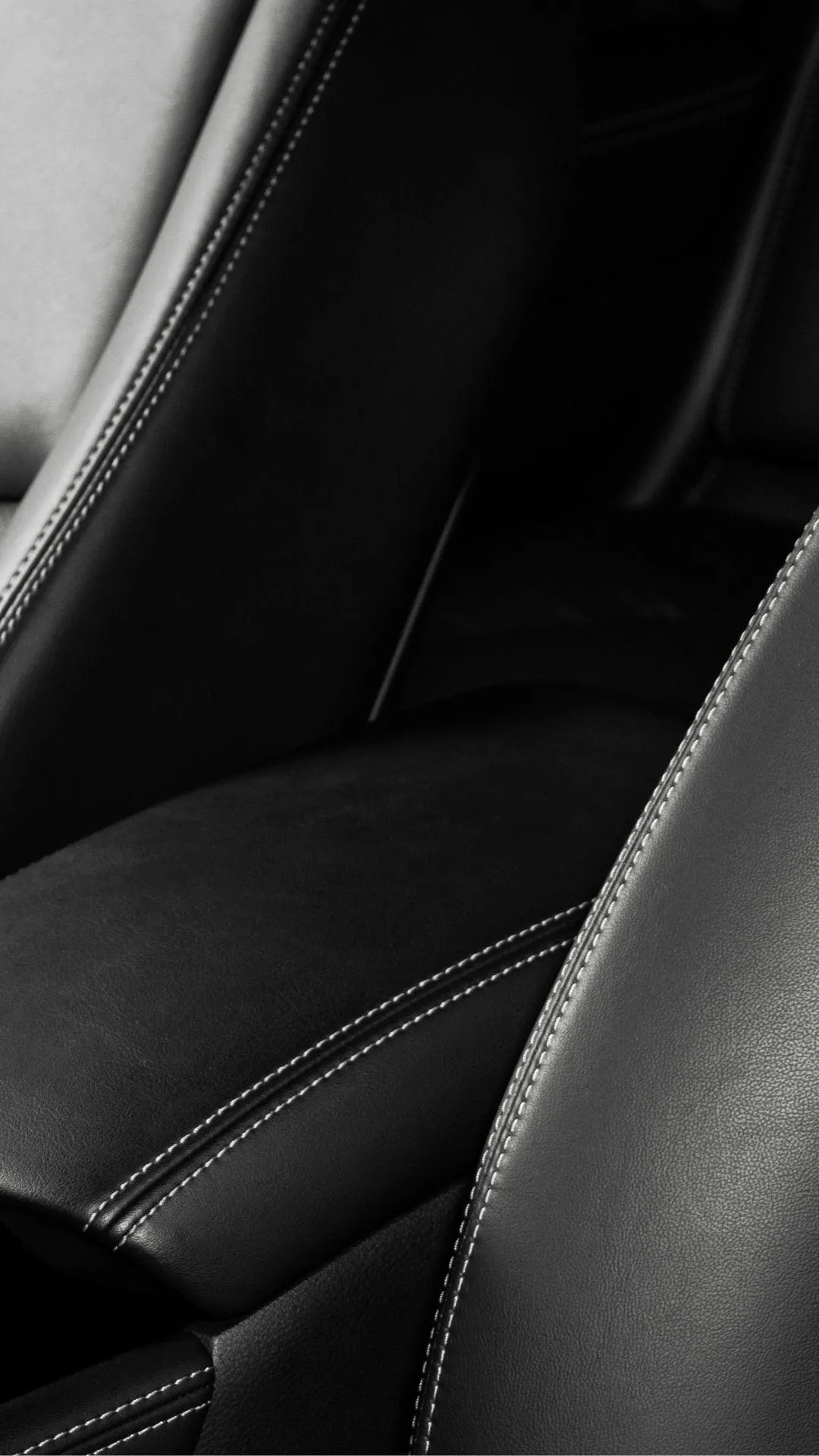 Leather console auto detailing in CDA