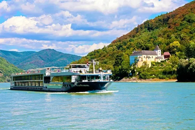 AmaMagna Ship