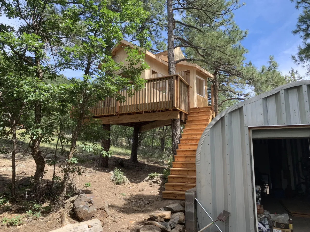 custom tree house