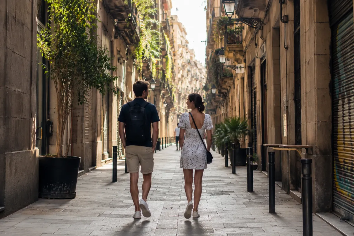 Viajar a España en pareja: ciudades románticas sin caer en lo típico