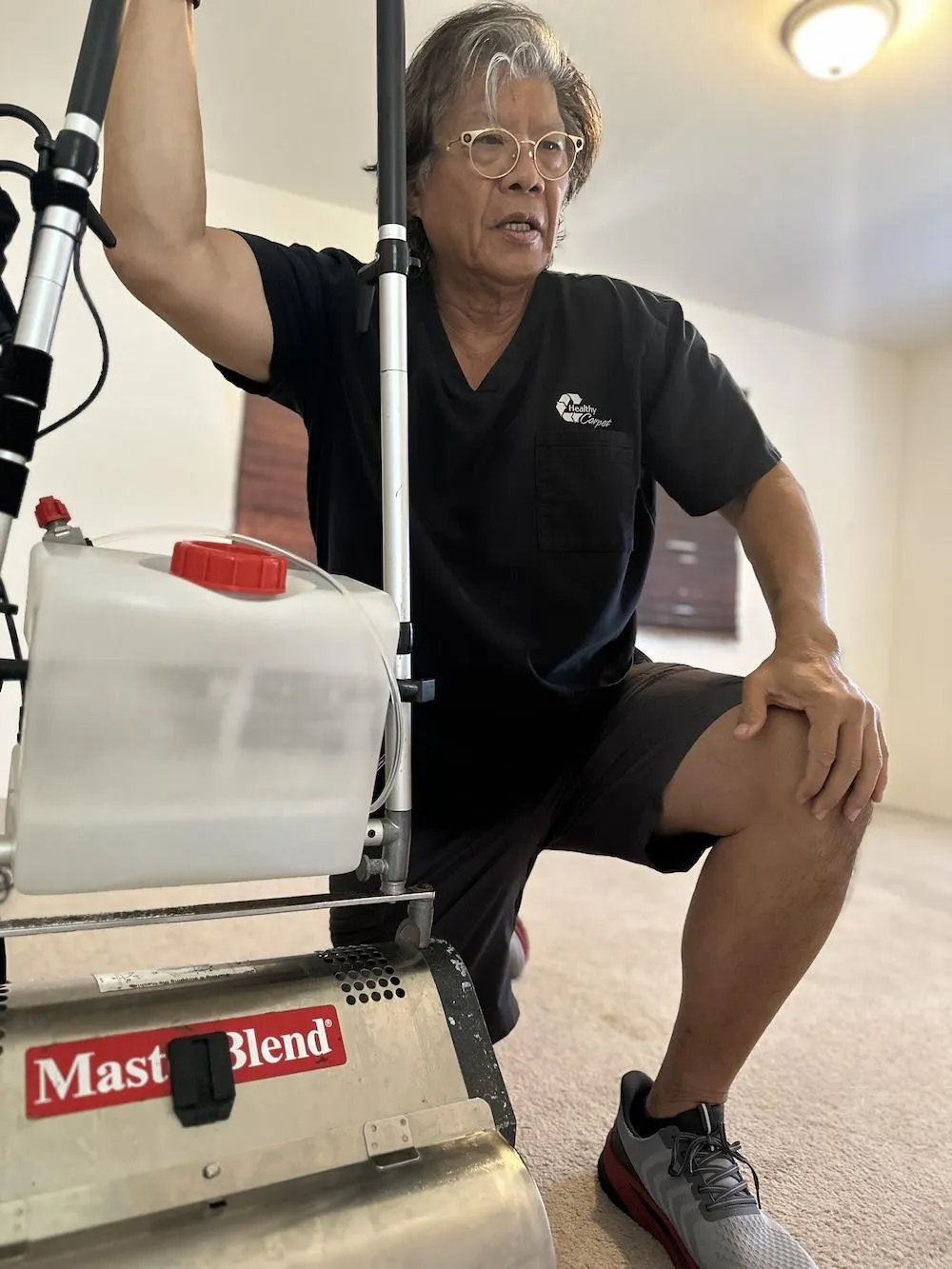 doublehecking cleaned carpet for quality