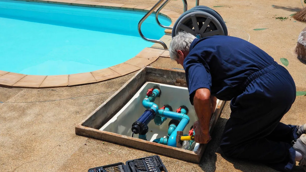 pool repairs in la quinta 