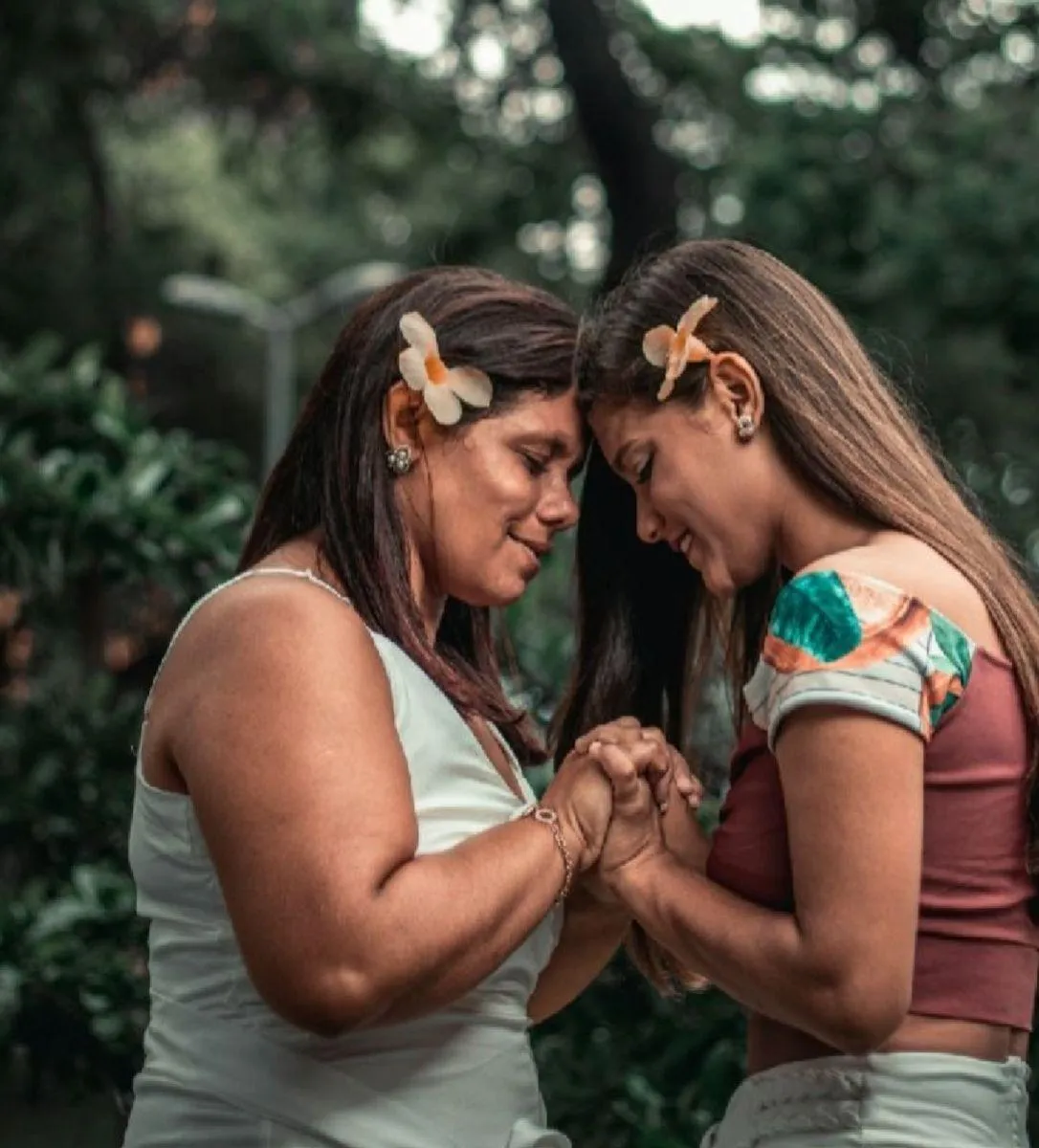 A digital illustration of a calendar page marked January 8, with a stylized checkmark and a pen beside it. The background is soft white with subtle pink and gold accents, evoking a sense of anticipation and organization for the upcoming event.
