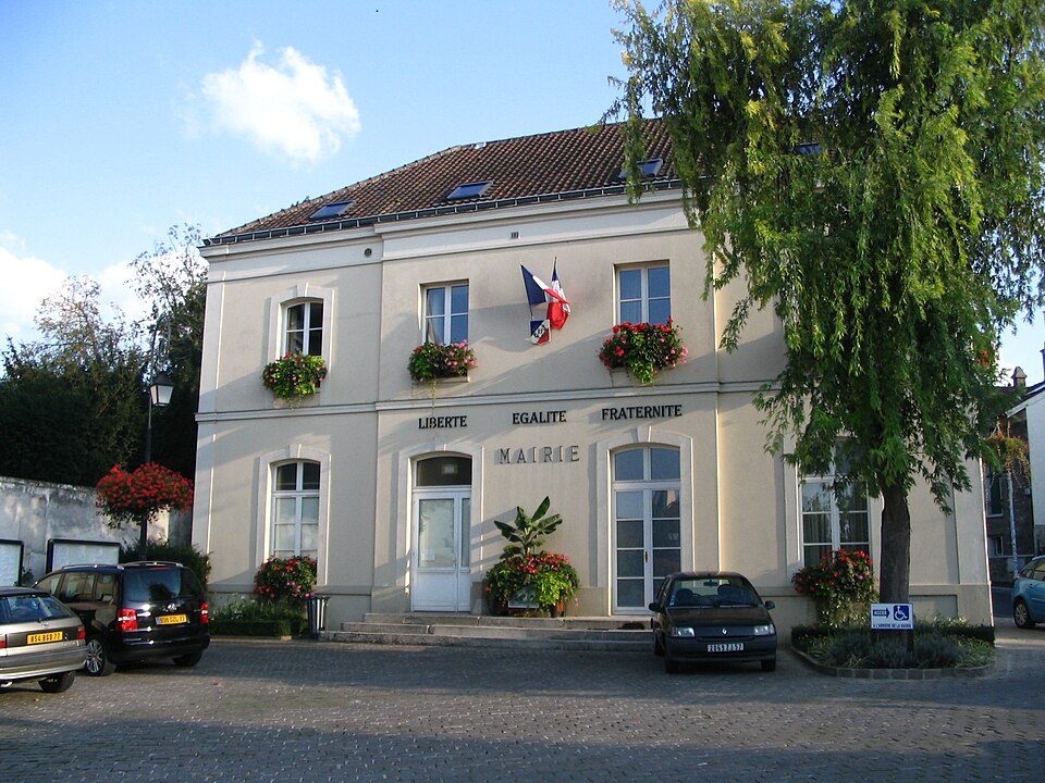 Leila SIBY (réseau IAD) - Agent immobilier - Saint Thibault des Vignes