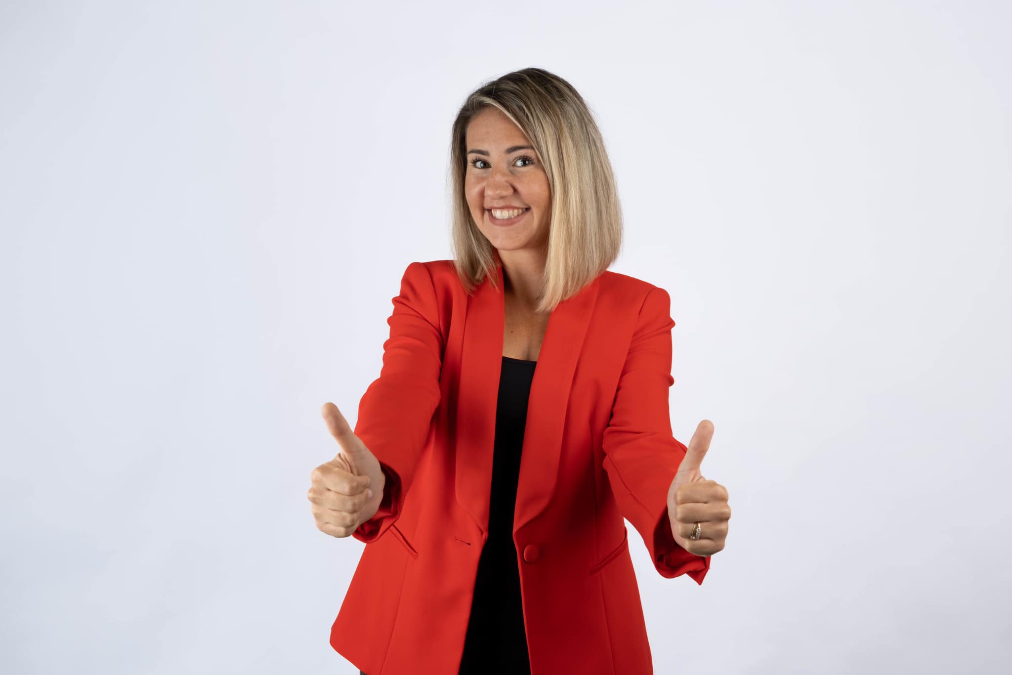 https://assets.cdn.filesafe.space/prVVC1dFlZJ5FTs9mOgY/media/69a994f27bdf3886606c444e.jpg