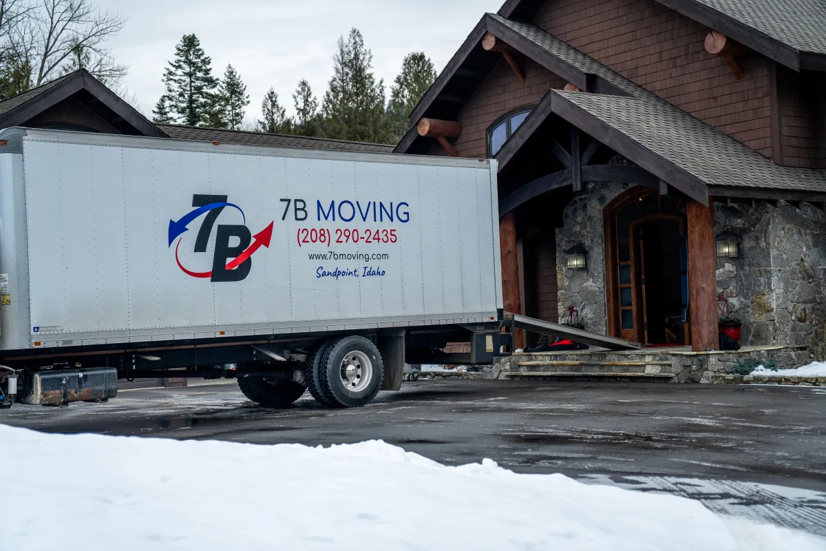 7B Moving in Sandpoint moving furniture
