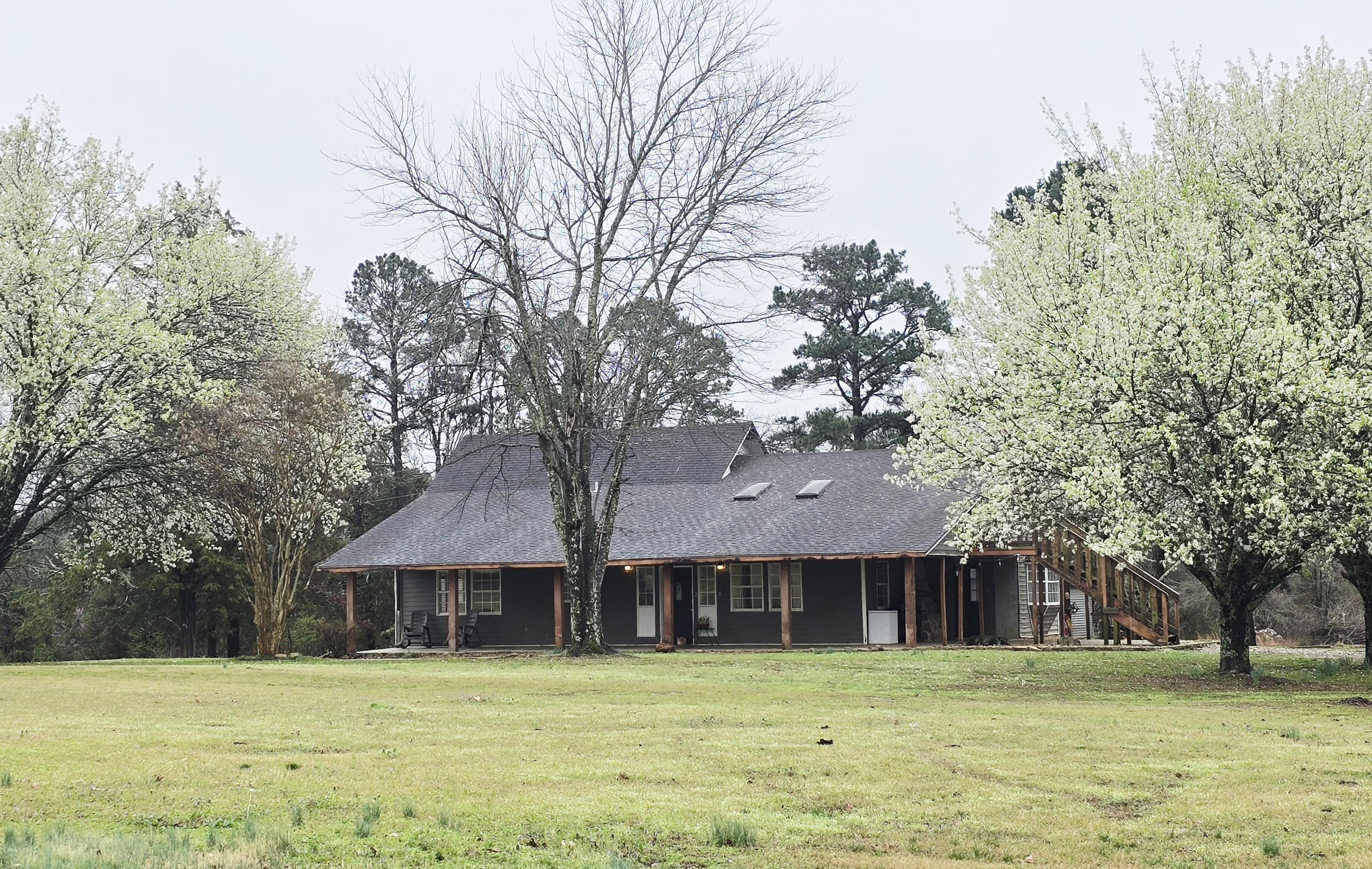 Oak & Main Exclusive Listing: 443 West 8th Street, Booneville, Arkansas 72927