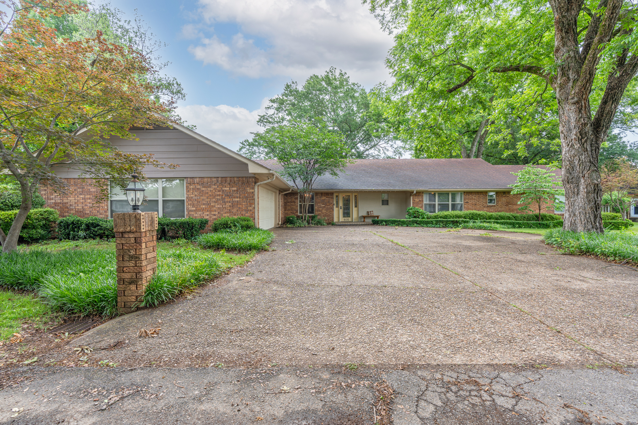 Oak & Main Exclusive Listing: 2726 W Walnut ST Paris, Arkansas, 72855