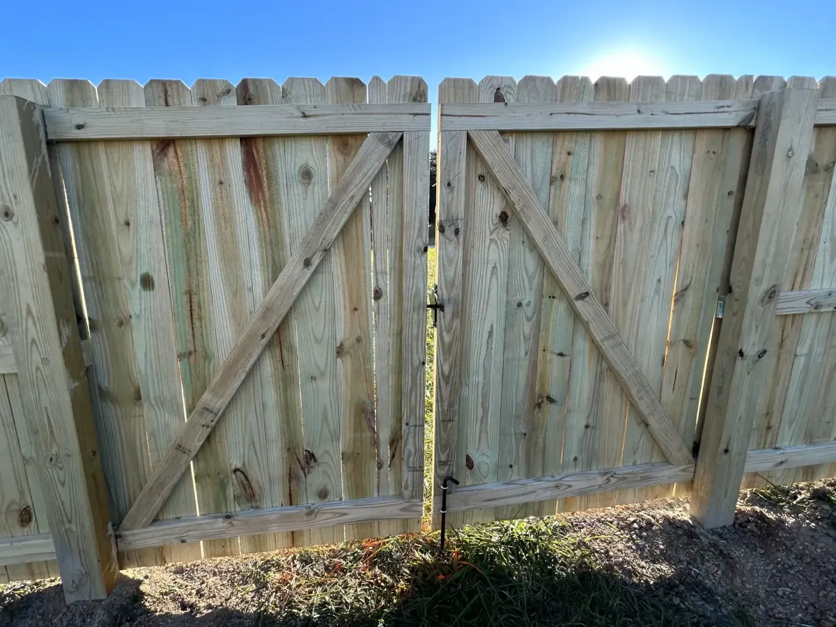 A professional fence business doing good work