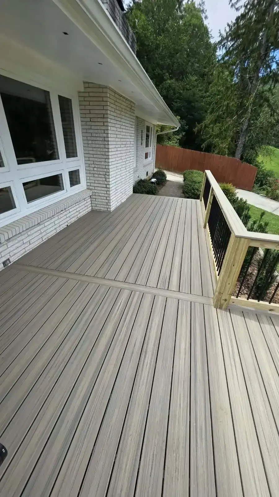Horizon Builds LLC - Deck Remodeling 3