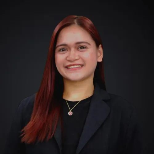 Khristina, client analyst at Financial Engineers