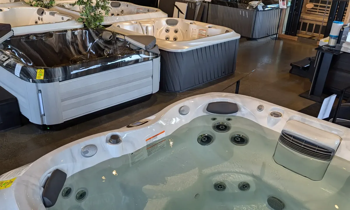 jacuzzi hot tub