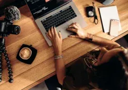 3 Game-Changing Sign Design Trends for 2022