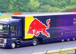 Wylie, TX – Benefits of Custom Vehicle Fleet Wraps from a Local Sign Company