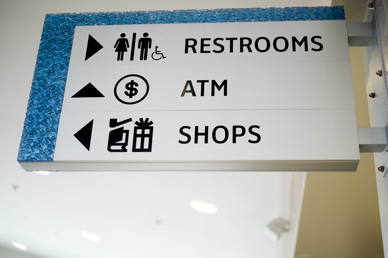 Richardson, TX – How a Custom Sign Shop Helps Retail Stores Attract Foot Traffic