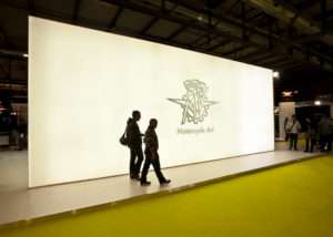 Garland, TX – Benefits of Hiring a Custom Sign Company for Printed Backdrops