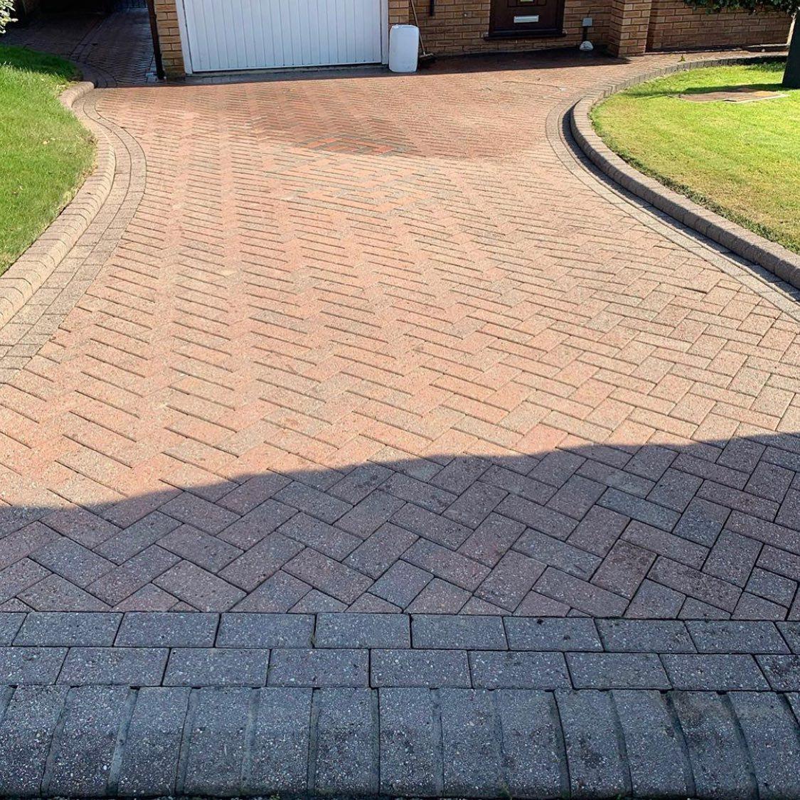 Image of a clean driveway after a clean