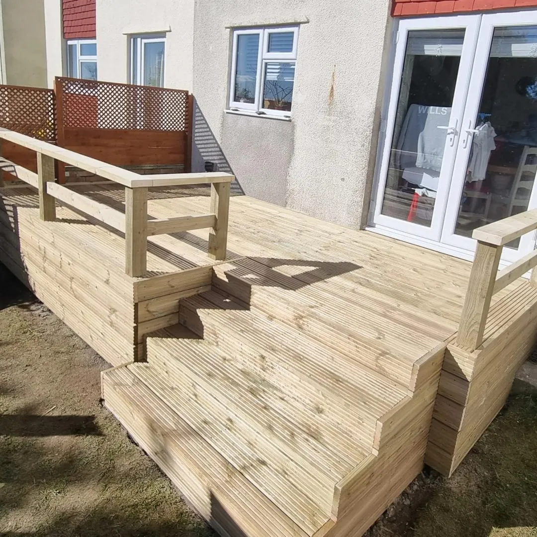 decking with stairs made by king wood projects in saltash