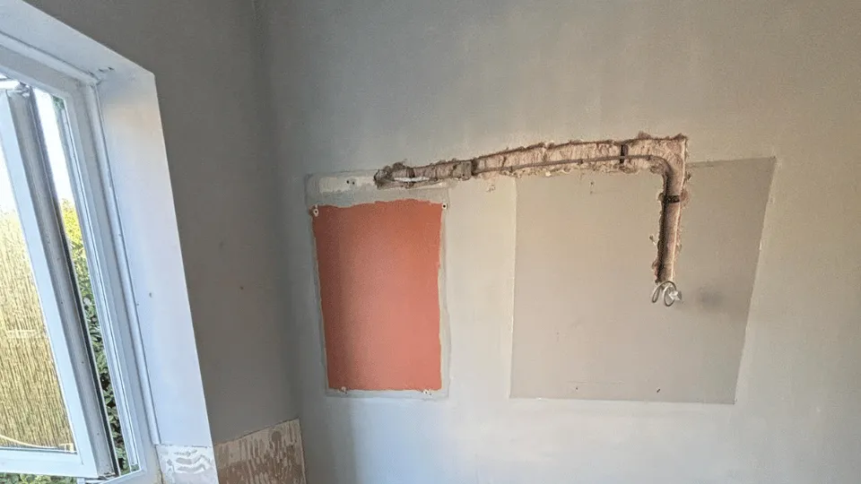 plaster repairs in gloucester by j barnes plastering services