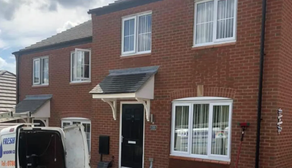 window cleaning front of house