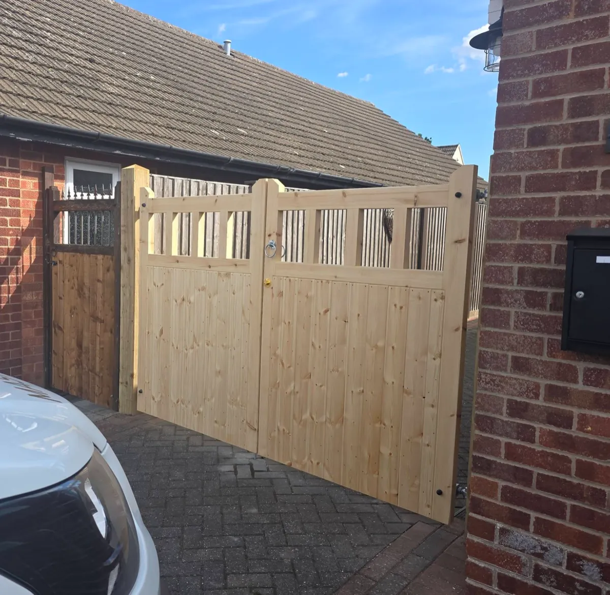 Masters & Son's Fencing & Maintenance Leicester Fecing