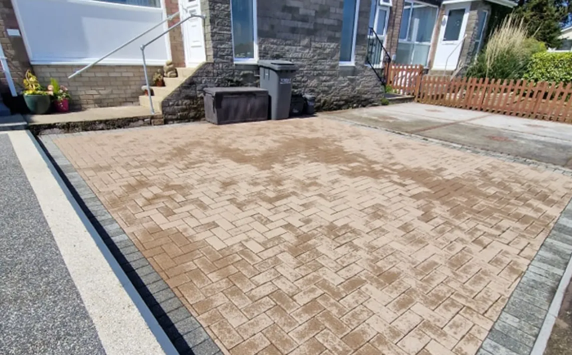pressure washing in torquay