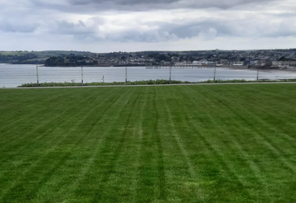 grounds maintenance in torquay by heatley garden services and grounds maintenance