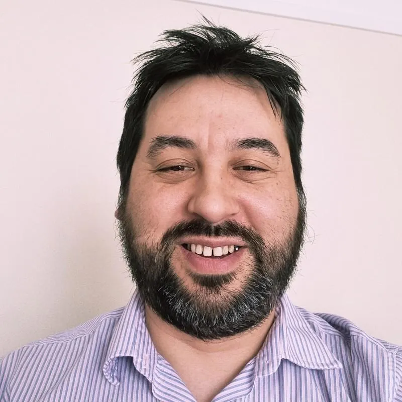 contact person photo macaws.ai