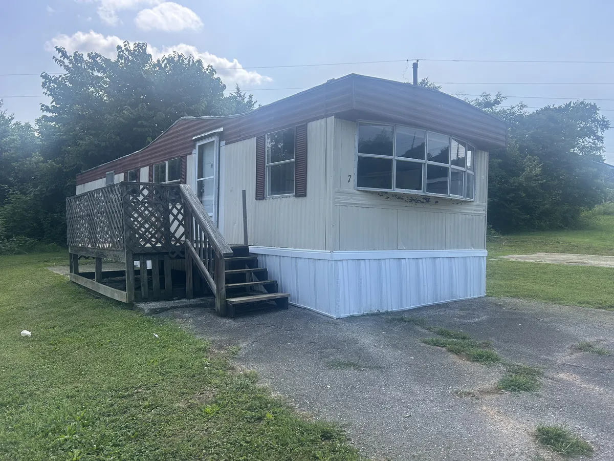 2 bedroom mobile home in Bean Station